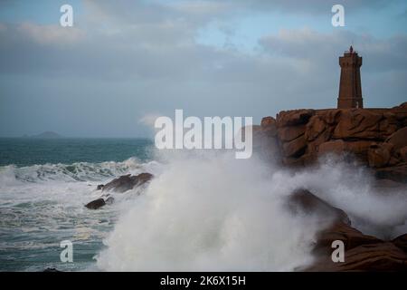 Regione francese Bretagne colpito dall'uragano Eunice nel febbraio 2022 Foto Stock