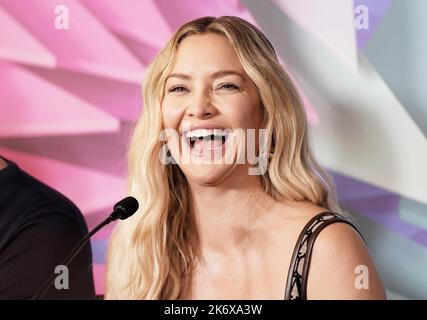 Kate Hudson partecipa alla Fotocall of Glass Onion: A Knives out Mystery durante il BFI London Film Festival 2022 al Mayfair Hotel di Londra. Data immagine: Domenica 16 ottobre 2022. Foto Stock