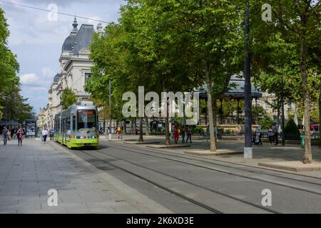 Frankreich, St-Etienne, Straßenbahn T1 Jean Jaures // Francia, St-Etienne, Tramway, Streetcar T1 Jean Jaures Foto Stock