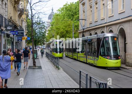 Frankreich, St-Etienne, Straßenbahn T2,T1 Jean Jaures // Francia, St-Etienne, Tramway, Streetcar T2,T1 Jean Jaures Foto Stock