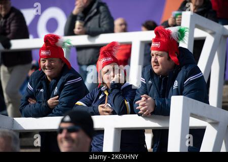 Newcastle, Regno Unito. 16th ottobre 2022. Gli appassionati italiani di Scozia prima della partita della Coppa del mondo di rugby 2021 Pool B tra la Scozia e l'Italia a Kingston Park, Newcastle, domenica 16th ottobre 2022. (Credit: Trevor Wilkinson | NOTIZIE MI) Credit: NOTIZIE MI e sport /Alamy Live News Foto Stock