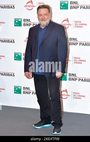 Roma, Italia. 16th Ott 2022. ROMA, ITALIA - 16 OTTOBRE: Il direttore Russell Crowe partecipa alla fotocellula di 'Poker Face' durante il 17th° Festival del Cinema di Roma all'Auditorium Parco della Musica, il 16 ottobre 2022 a Roma. Credit: dpa/Alamy Live News Foto Stock