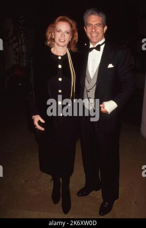 Luciana Paluzzi circa anni '80 credito: Ralph Dominguez/MediaPunch Foto Stock