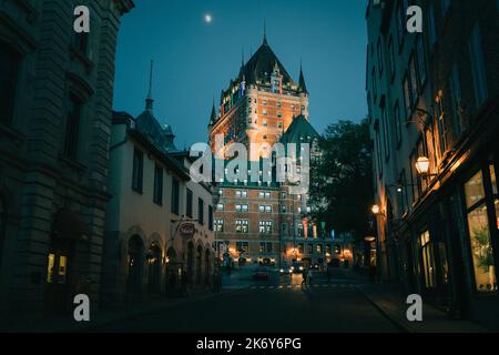 Le Château Frontenac di notte, la Cité-Limoilou, Québec, Canada Foto Stock