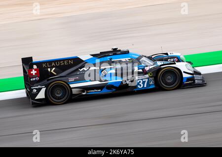 37 KRUTTEN Niklas (ger), LAPIERRE Nicolas (fra), YE Yifei (chn), Cool Racing, Oreca 07 - Gibson, in azione durante la 4 ore di Portimao 2022, 6th° round della 2022 European le Mans Series sul circuito Internazionale dell'Algarve dal 23 al 25 settembre, a Portimao, Portogallo - Foto Joao Filipe / DPPI Foto Stock