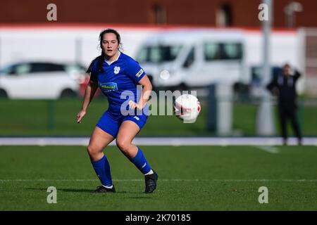 Cardiff, Regno Unito. 16th Ott 2022. Generico Adran Premier Phase 1 22/23: Cardiff City FC contro Aberystwyth Town FC. Siobhan Walsh of Cardiff City Women FC - Mandatory by-line Credit: Ashley Crowden/Alamy Live News Foto Stock
