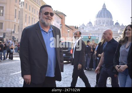 Roma, Italia. 15th Ott 2022. Russell Crowe partecipa al tappeto rosso di Russell Crowe ad Alice nella Città durante il 17th° Festival del Cinema di Roma all'Auditorium della conciliazione di sabato 15 ottobre 2022 a Roma. Foto di Rocco Spaziani/UPI Credit: UPI/Alamy Live News Foto Stock