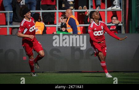 William Balikwisha di Standard festeggia dopo aver segnato la partita di calcio tra Standard de Liege e Royal Antwerp FC, domenica 16 ottobre 2022 a Liegi, il giorno 12 della prima divisione del campionato belga della 'Jupiler Pro League' del 2022-2023. BELGA PHOTO VIRGINIE LEFOUR Foto Stock