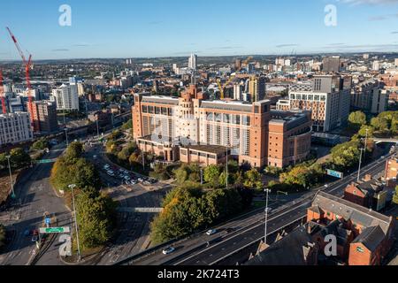 LEEDS, REGNO UNITO - 28 SETTEMBRE 2022. Una vista aerea dell'edificio della Quarry House nell'area di Quarry Hill di Leeds, sede principale della Gove del Regno Unito Foto Stock