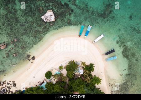 Belitung, Indonesia: Vista dall'alto dell'isola di Kelayang nell'arcipelago di Belitung nel mare di Java in Indonesia. Foto Stock