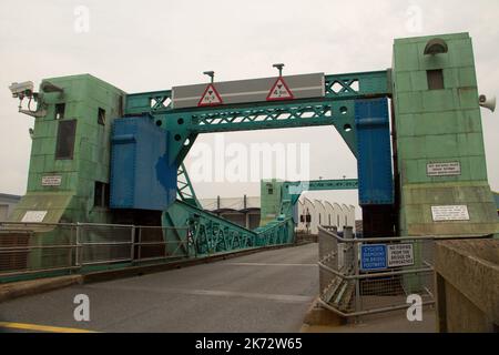 Poole ponte di sollevamento Foto Stock