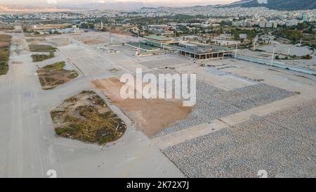 Varie vedute del vecchio aeroporto di Atene e dei lavori in corso per il nuovo invaso in questo settore Foto Stock