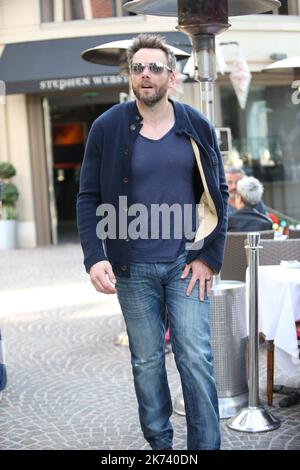 ©WCN/MAXPPP/ROSARIO - Joel McHale al negozio Porsche Design di Beverly Hills. dicembre 9 2016 Foto Stock