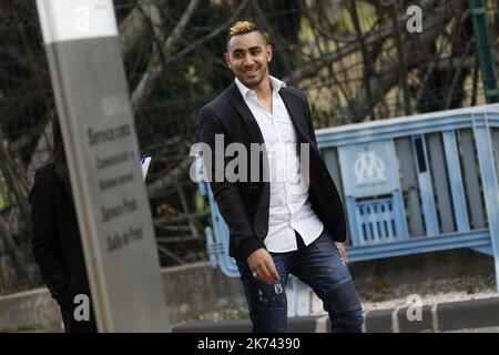 Marsiglia, Francia jan 30th 2017 Dimitri Payet ha detto di aver bisogno di "returtare le sue radici" nel suo ex club, Marsiglia. Il 29 ha firmato un accordo quadriennale e semestrale con il club Ligue 1. Foto Stock