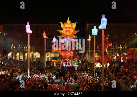 La 133rd edizione del Carnevale di Nizza il 11 febbraio 2017 a Nizza, nel sud-est della Francia. Foto Stock