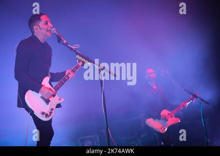 Placebo si esibiscono al festival musicale le Printemps de Bourges che si tiene a Bourges, in Francia, nel corso di cinque giorni. Si tratta ora di un evento importante in Francia e in Europa. Foto Stock