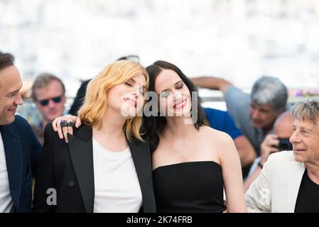 Attore Vincent Perez regista Roman Polanski, attrici Emmanuelle Seigner, attrice Eva Green partecipano alla fotocellula "Based on A True Story" durante il 70th° Festival di Cannes al Palais des Festivals Foto Stock