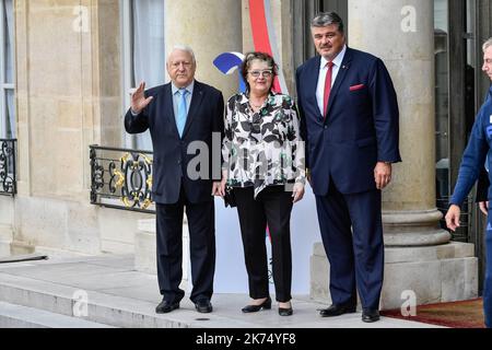 David Douillet, la delegazione olimpica francese di ritorno da Lima, è ricevuto dal presidente francese Emmanuel Macron al Palazzo Elysee. Foto Stock