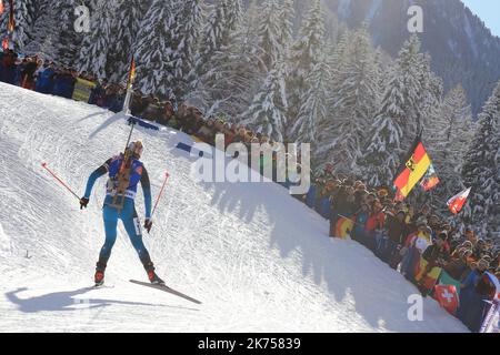 Biathletes in azione durante la gara sprint di 7,5 km ad Anterselva, Anterselva, Italia il 18 gennaio 2018; Marie Dorin Habert (fra) Foto Stock