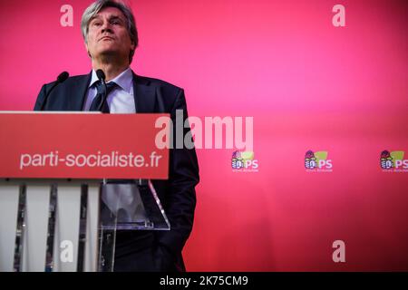 Stephane le foll ha tenuto una conferenza stampa per annunciare la sua sconfitta nel primo turno di votazioni per l'elezione di un nuovo primo segretario del PS a Parigi, in Francia, il 16 marzo 2018. Foto Stock