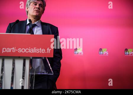 Stephane le foll ha tenuto una conferenza stampa per annunciare la sua sconfitta nel primo turno di votazioni per l'elezione di un nuovo primo segretario del PS a Parigi, in Francia, il 16 marzo 2018. Foto Stock