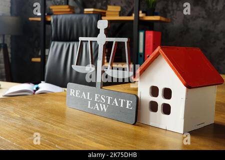 Modello di legge di casa e immobiliare. Foto Stock
