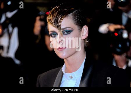 Kristen Stewart partecipa al Knife and Heart Premiere al Palais De Festival nell'ambito del Festival del cinema di Cannes 71st Foto Stock