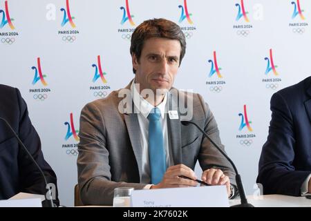 Conferenza stampa per prendere posizione sull'organizzazione dei Giochi olimpici a Parigi nel 2024, in occasione della visita della commissione di coordinamento del CIO. Alla presenza di Tony Estanguet Presidente di Parigi 2024, a Parigi, il 18 giugno 2018. Foto Stock