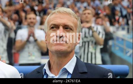 Didier Deschamps durante la partita della Quater-Final Francia vs Uruguay allo stadio Nizhny Novgorod Foto Stock