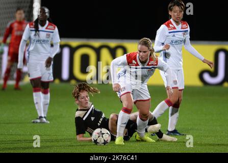 Campionato dei campioni di calcio femminile tra ©PHOTOPQR/LE PROGRES/Photo Richard MOUILLAUD - le 31/10/2018 foot féminin / OL AJAX -le 31/10/2018 foot féminin / OL AJAX AMSTERDAM 16 eme retour Ligue des Champions Photo / Amandine Henry - Ott 31st 2018 - Campionato dei campioni di calcio femminile Lione vs Amsterdam Foto Stock