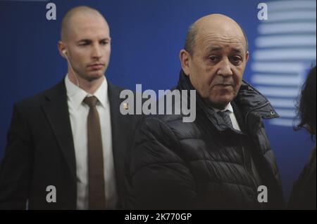 Arrivo e intervento davanti ai giornalisti di Jean-Yves LE DRIAN, ministro degli Affari Esteri francese. Foto Stock