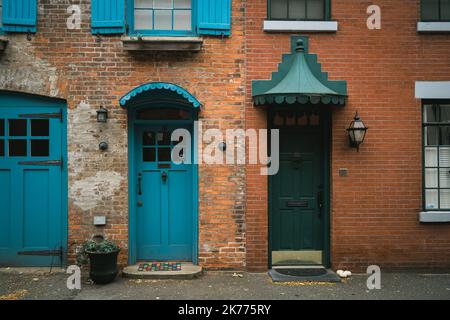 Dettagli architettonici su Hunts Lane, a Brooklyn Heights, Brooklyn, New York Foto Stock