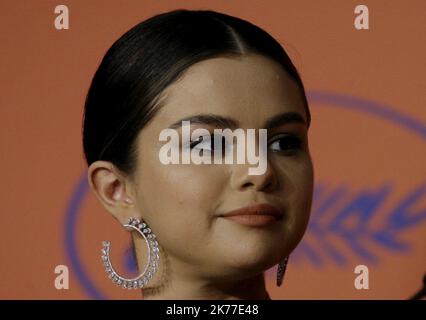Selena Gomez partecipa alla fotocellula The Dead Do't Die, durante il Festival del Cinema di Cannes del 72nd. Foto Stock