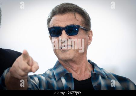 Cinéma Cannes (06), le 24 mai 2019 Photocall de RENDEZ-VOUS CON… SYLVESTER STALLONE & RAMBO V : LAST BLOOD (Etats-Unis) avec Sylverster Stallone et Paz Vega Photo LP / Fred Dugit 72nd° Festival di Cannes a Cannes, Francia, maggio 2019. Il festival del cinema si terrà dal 14 al 25 maggio. Foto Stock