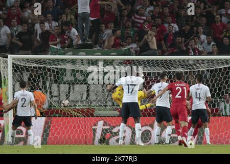 ©PHOTOPQR/LE PARISIEN/Olivier CORSAN ; Konya, Turquie, le 8 juin 2019. Partita pour les Qualitations de l'Euro 2020 de football Turquie / France pour la France : Hugo LLLLLLORIS encaisse le 1er ma UEFA European Qualifications Group H match tra Turchia e Francia per UEFA EURO 2020 al Konya Municipality Stadium di Konya, Turchia il 08 giugno 2019. Foto Stock