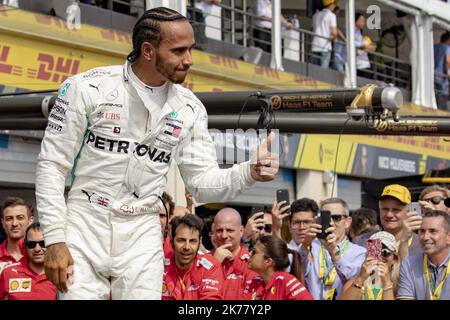 Vincitore della gara Lewis Hamilton (GBR) Mercedes AMG F1 Foto Stock