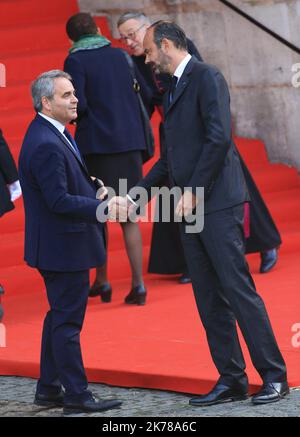 Ex presidente francese Jacques Chirac funerale all'Eglise Saint-Sulpice (Chiesa di San Sulpito) a Parigi il 30 settembre 2019, nella foto: Xavier Bertrand e il primo Ministro francese Edouard Philippe. Â Pierre Teyssot / Maxppp Foto Stock