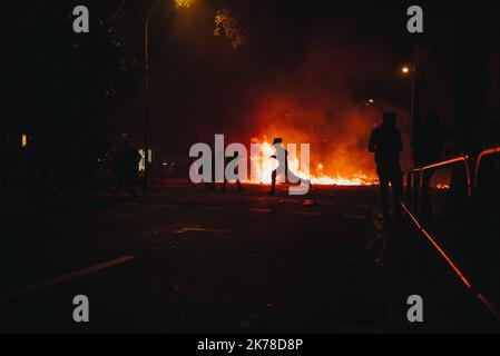 5th giorno di proteste contro le pene detentive richieste ai leader indipendenti catalani Foto Stock