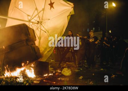 5th giorno di proteste contro le pene detentive richieste ai leader indipendenti catalani Foto Stock