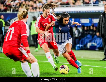 A BORDEAUX / AU MATMUT ATLANTIQUE / FOOTBALL FEMININ / EUROPEAN WOMEN'S CHAMPIONSHIP 2021 / FRANCIA / SERBIE / - 2019/11/09. Donna calcio Fnracy - Serbia Foto Stock