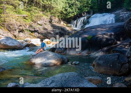 Fotografa dal Gold Creek Trail, lungo Gold Creek, Golden Ears Provincial Park, Maple Ridge, BC, Canada. Foto Stock