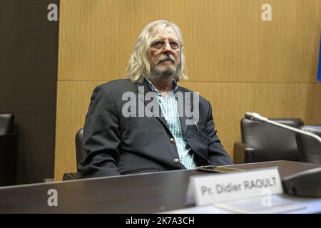 ©Sebastien Muylaert/MAXPPP - Professore francese Didier Raoult durante una commissione parlamentare d'inchiesta sulla crisi del coronavirus presso l'Assemblea nazionale francese di Parigi. Leader politici, consulenti governativi e direttori delle agenzie sanitarie parteciperanno a questa indagine sul modo in cui il governo francese ha gestito l'epidemia di Covid-19. 24.06.2020 Foto Stock