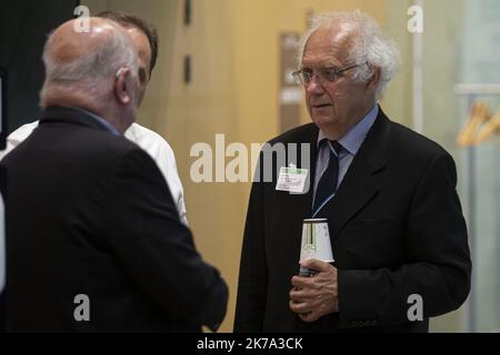 ©Sebastien Muylaert/MAXPPP - Professore francese Didier Houssin durante una commissione parlamentare d'inchiesta sulla crisi del coronavirus presso l'Assemblea nazionale francese di Parigi. Leader politici, consulenti governativi e direttori delle agenzie sanitarie parteciperanno a questa indagine sul modo in cui il governo francese ha gestito l'epidemia di Covid-19. 24.06.2020 Foto Stock