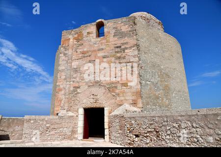 L'ChÃ¢teau d'If è una fortezza (più tardi una prigione) situata sull'isola di If, l'isola più piccola dell'arcipelago di Frioul situato nel Mar Mediterraneo a circa 1,5 chilometri (7/8 miglia) al largo della baia di Marsiglia, nel sud-est della Francia. E' famosa per essere uno dei luoghi del romanzo d'avventura di Alexandre Dumas, il Conte di Monte Cristo. luglio 1, 2020 Foto Stock