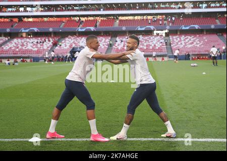 ©PHOTOPQR/LE PARISIEN/ARNAUD JOURNOIS ; LISBONNE ; FOOTBALL FINALE DE LA LIGUE DES CHAMPIONS . LISBONNE . ESTADIO DA LUZ . 23/08/2020 . PARIGI SG - BAYERN MONACO Neymar / Mbappé la finale della UEFA Champions League tra Parigi Saint-Germain e Bayern Monaco all'Estadio do Sport Lisboa e Benfica il 23 agosto 2020 a Lisbona, Portogallo. Foto Stock