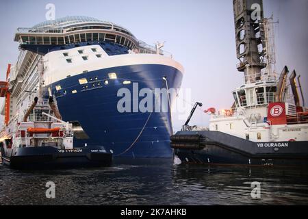 ©PHOTOPQR/PRESSE OCEAN/Romain Boulanger ; ; ; ; SAINT NAZAIRE LE DIMANCHE 23 AOUT 2020, LEAVE DU CELEBRITY APEX EST un PAQUEBOT DE CELEBRITY CRUISS, CONSTRUIT AUX CHANTIERS DE l'ATLANTIQUE la nuova nave da crociera Celebrity 'Celebrity Apex' costruita presso i cantieri di Les Chantiers de l'Atlantiers de l'Atlantique, il 23 agosto, in Francia, 2020, Saint-Nazaire, in Francia, Foto Stock