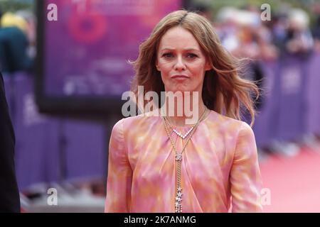 ©PHOTOPQR/OUEST FRANCE/Daniel FOURAY ; Deauville ; 04/09/2020 ; Deauville . 46e festival du cinéma américain . La soirée d'ouverture . Vanessa Paradis . Chanteuse . Comédienne . Présidente du Jury . - Festival del cinema americano a Deauville, Francia, il settembre 4th 2020 Foto Stock