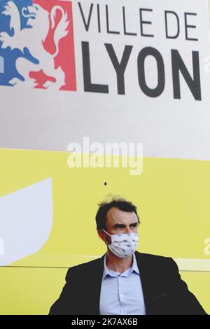 ©Pierre Teyssot/MAXPPP ; TOUR DE FRANCE 2020- UCI Cycling World Tour sotto l'epidemia di virus. Fase 14th da Clermont-Ferrand a Lione il 12th settembre 20220, Lione, Francia. Gregory Doucet, Sindaco di Lione. © Pierre Teyssot / Maxppp Foto Stock