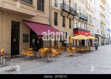 ©Yannick neve / le Pictorium/MAXPPP - Yannick neve / le Pictorium - 24/09/2020 - Francia / Bouches-du-Rhone / Marseille - bars et restaurants de Marseille avant leur fermeture le 26 settembre 2020 jusqu'a nouvel ordre. / 24/09/2020 - Francia / Bouches-du-Rhone / Marsiglia - Bar e ristoranti a Marsiglia prima della loro chiusura il 26 settembre 2020 fino a nuovo avviso. Foto Stock