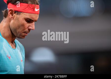 Aurelien Morissard / IP3; Rafael NADAL di Spagna contro Novak DJOKOVIC di Serbia nella finale maschile durante il torneo di tennis francese Open al Roland Garros di Parigi, Francia, 11th ottobre 2020. Foto Stock